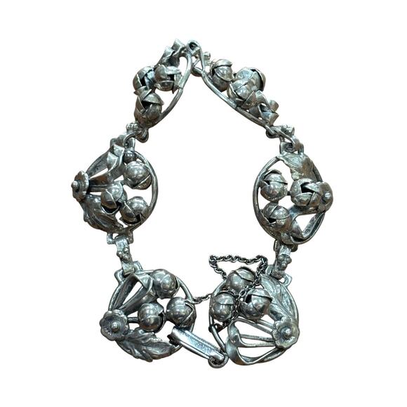 Hobe Sterling Silver floral pendants bracelet linked panel chain & safety chain - Picture 5 of 13